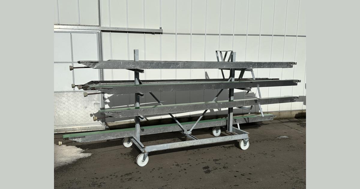 Javo conveyor system for potplants • Duijndam Machines