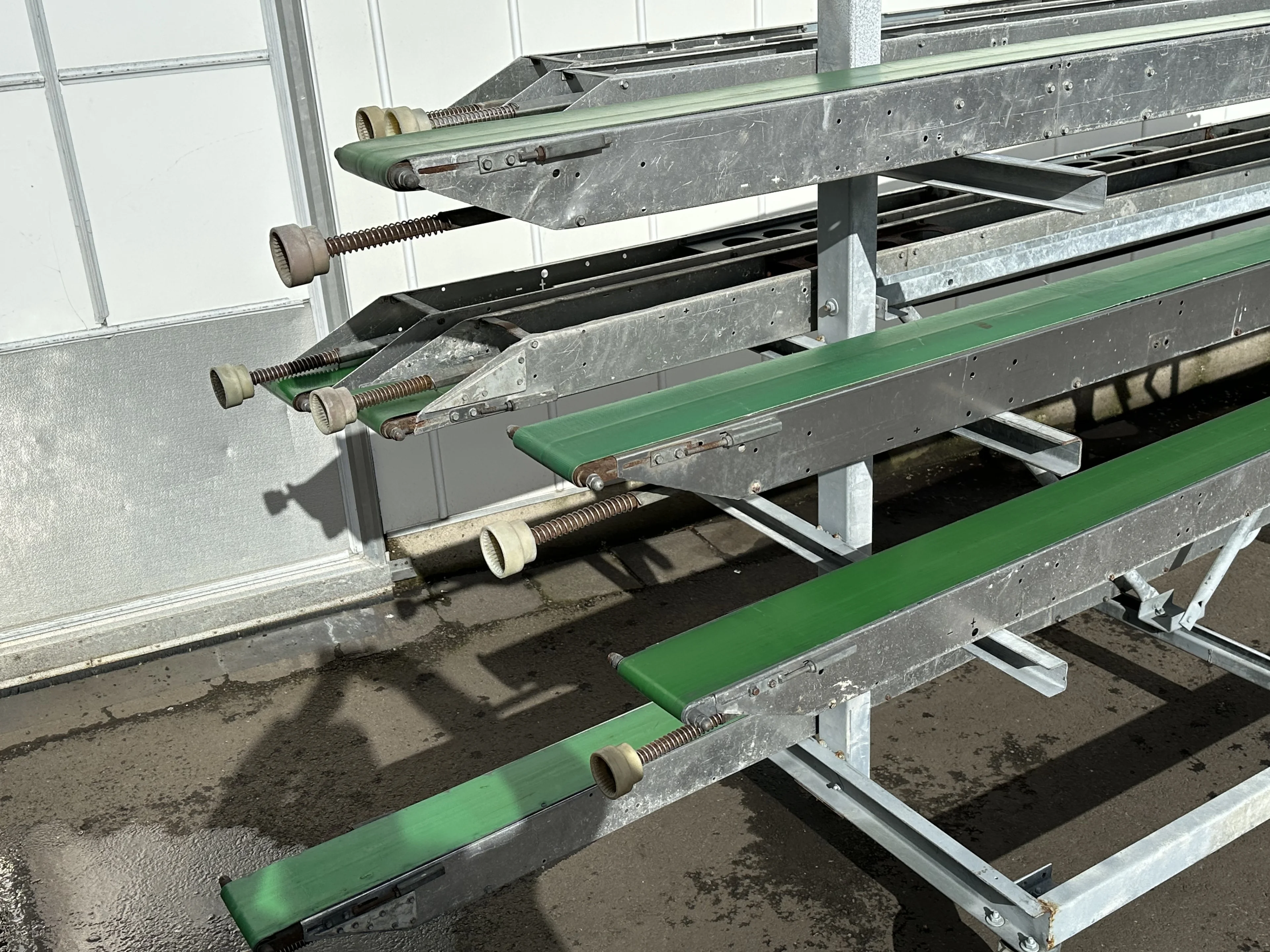 Javo conveyor system for potplants • Duijndam Machines