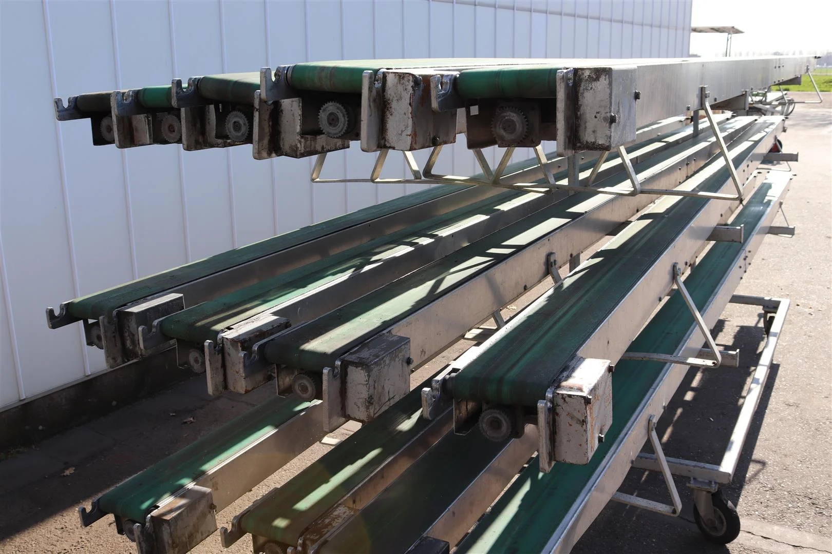 Javo conveyor system for potplants • Duijndam Machines
