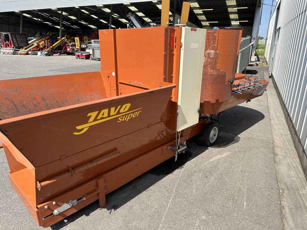 Javo Super Mega potting machine with double pneumatic potdispenser
