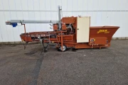 Javo Super Mega potting machine with pneumatic potdispenser