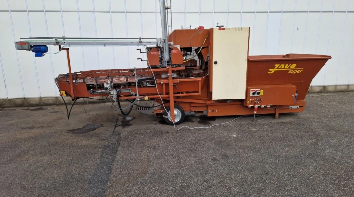 Javo Super Mega potting machine with pneumatic potdispenser