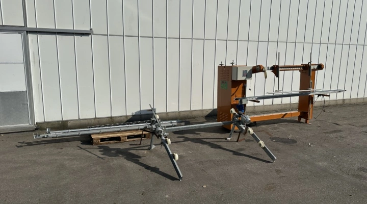 Javo transfer robot for potplants with conveyor