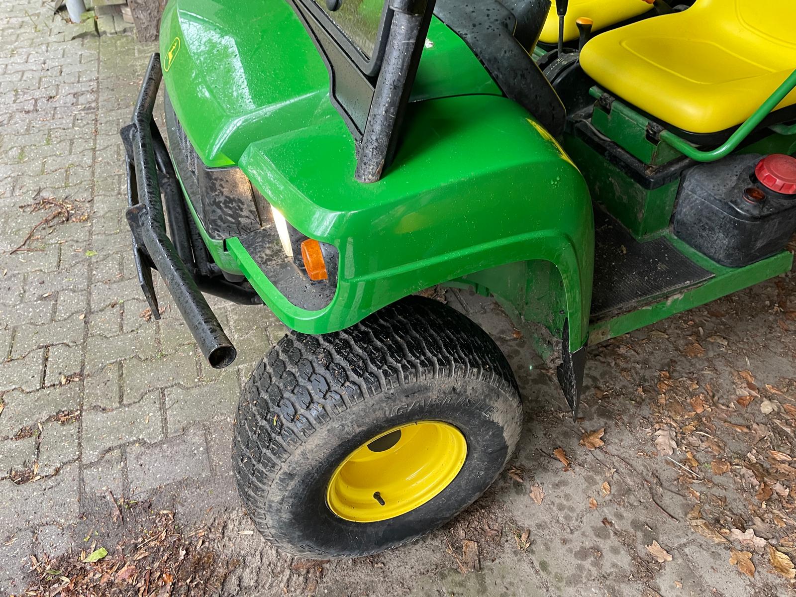 John Deere HPX Gator ������������������� � ���������������������� �����������