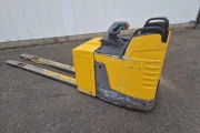 Jungheinrich ERE225 electric pallet truck