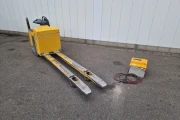 Jungheinrich ERE225 electric pallet truck