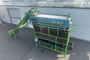 Kerian roller grader with bunker