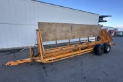 Keulmac tipping trailer for havesting in 4 big crates