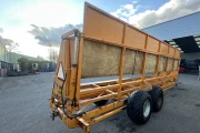 Keulmac tipping trailer for havesting in 4 big crates