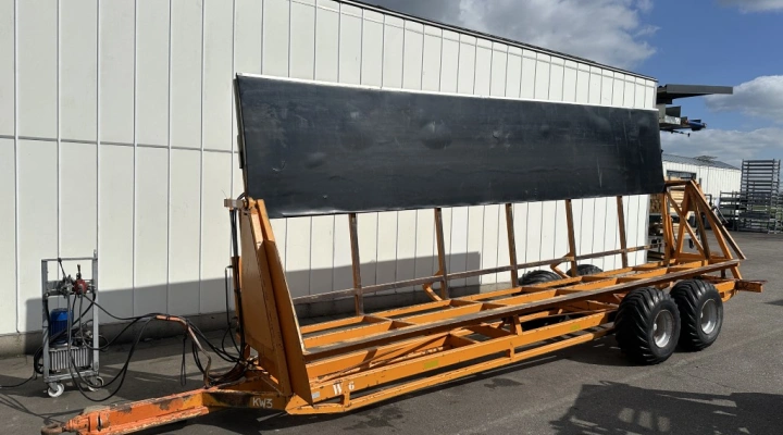 Keulmac trailer tipping trailer for havesting in 4 big crates