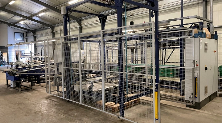 Koat vine tomato processing line