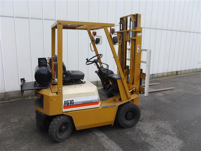 Вилочный погрузчик Komatsu FG10