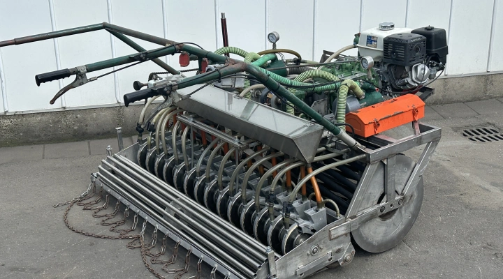 Koppert Dombo selfdriven pneumatic precision seeding drill 14 rows