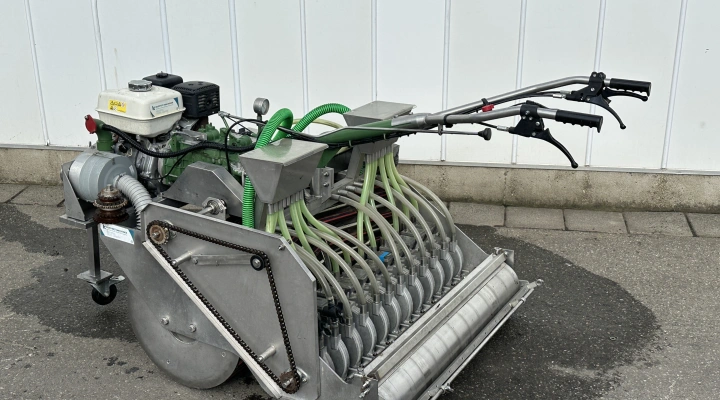 Koppert Profi 1100 pneumatic sowing machine selfdriven