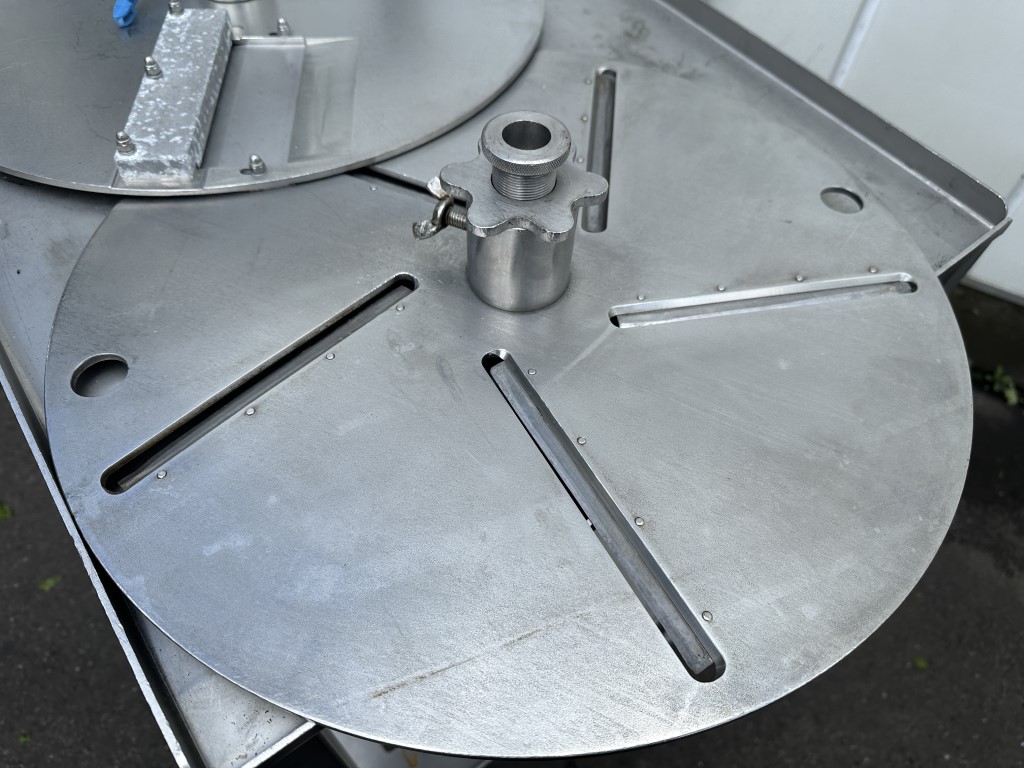 Kronen GS-10 ����������� ������ � 4�� ������ � ��������