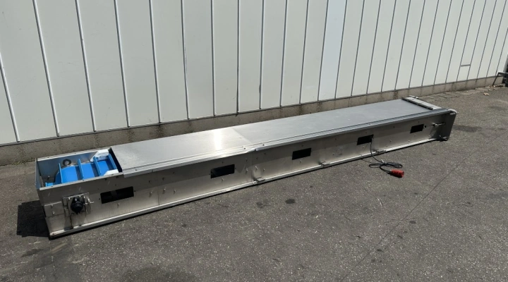 Kuipers FPM veertical elevator incline conveyor stainless steel 475 x 42 cm