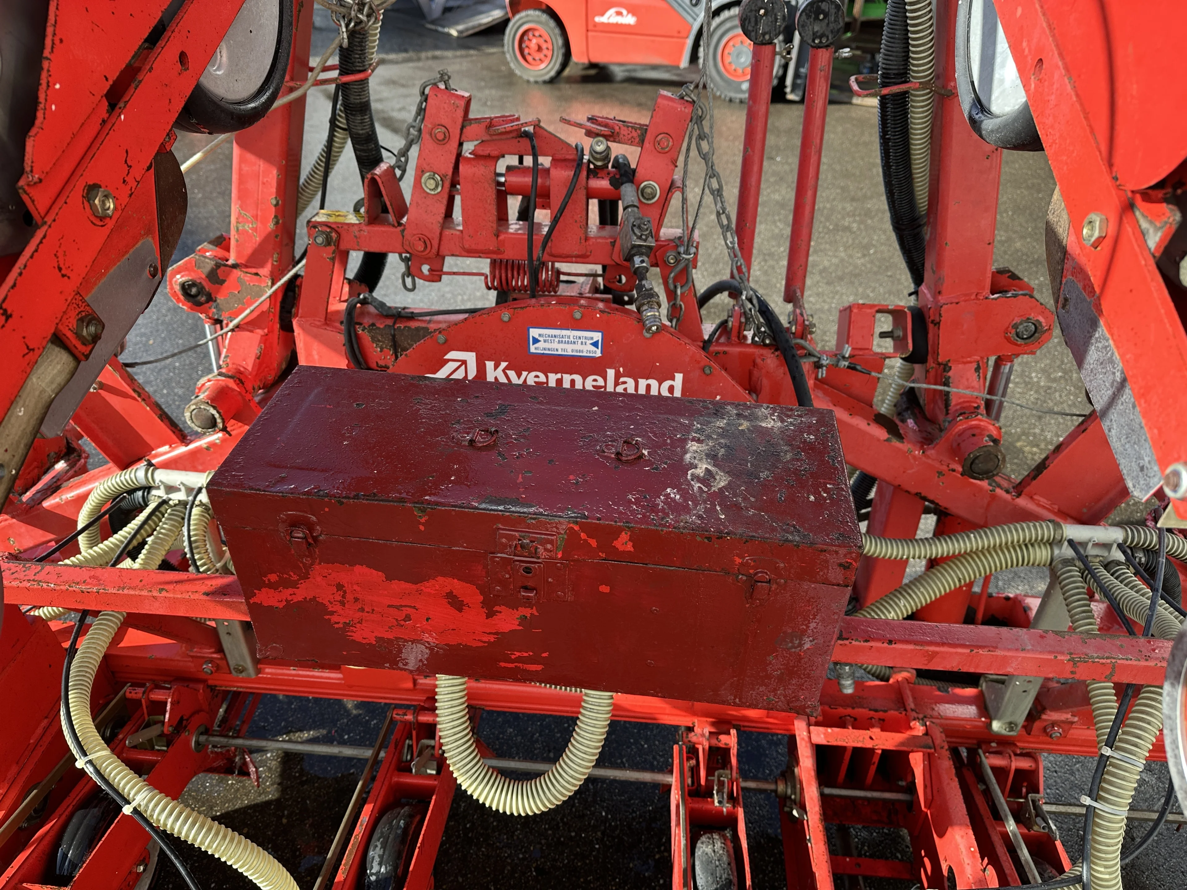 Kverneland Accord Miniair S pneumatic sowing machine 12 rows ...