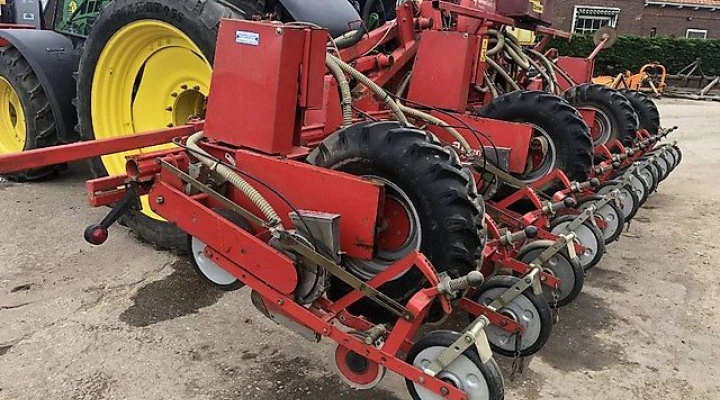 Kverneland Accord Miniair S zaaimachine 12 rijen, 600 cm