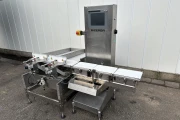 Bizerba CWDmaxx check weigher with pushers