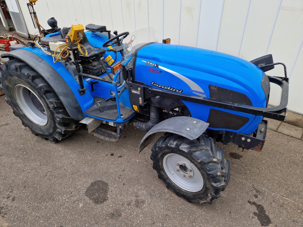 ������� Landini REX 85 F � ������������� SBO