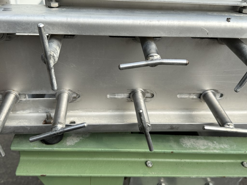 Schneider LS1000/3 Машинa для сортировки по длине Schneider для фасоли и моркови