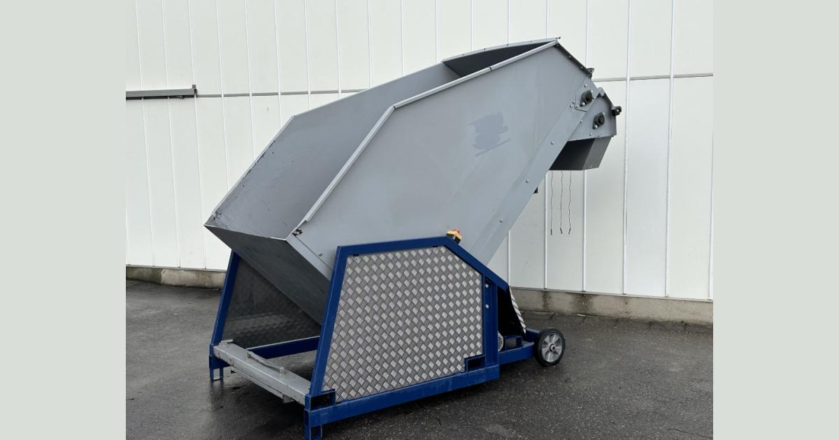 Logitec DB40 Big-Bale dosage bunker • Duijndam Machines