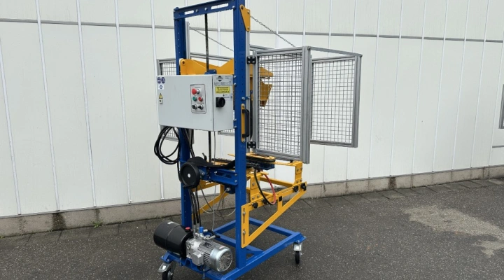 Lommers pruning machine topper