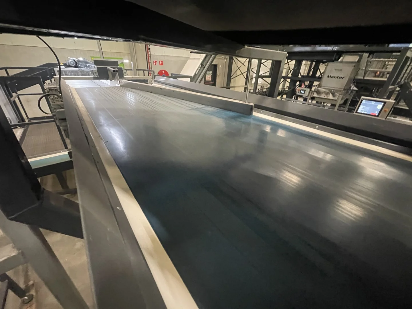 Manter M10 L weighing machine with infeed conveyor, buffer conveyor and ...