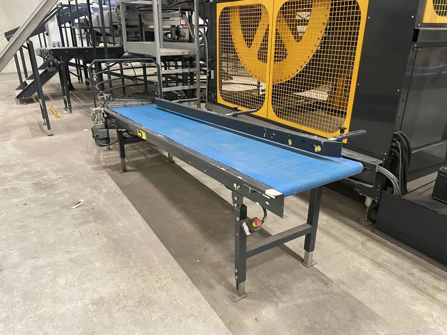 Manter M10 L weighing machine with infeed conveyor, buffer conveyor and ...