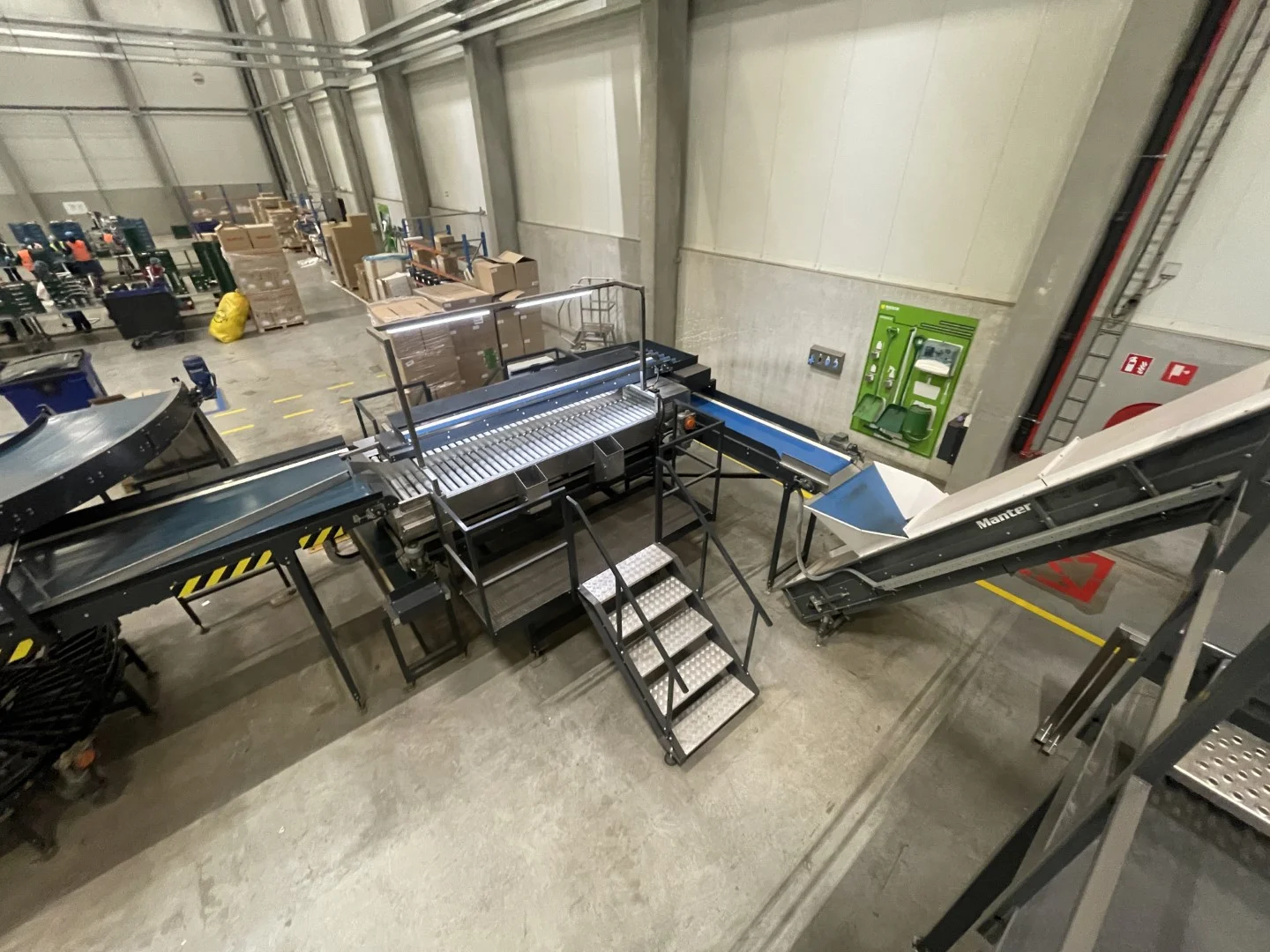 Manter M10 L weighing machine with infeed conveyor, buffer conveyor and ...