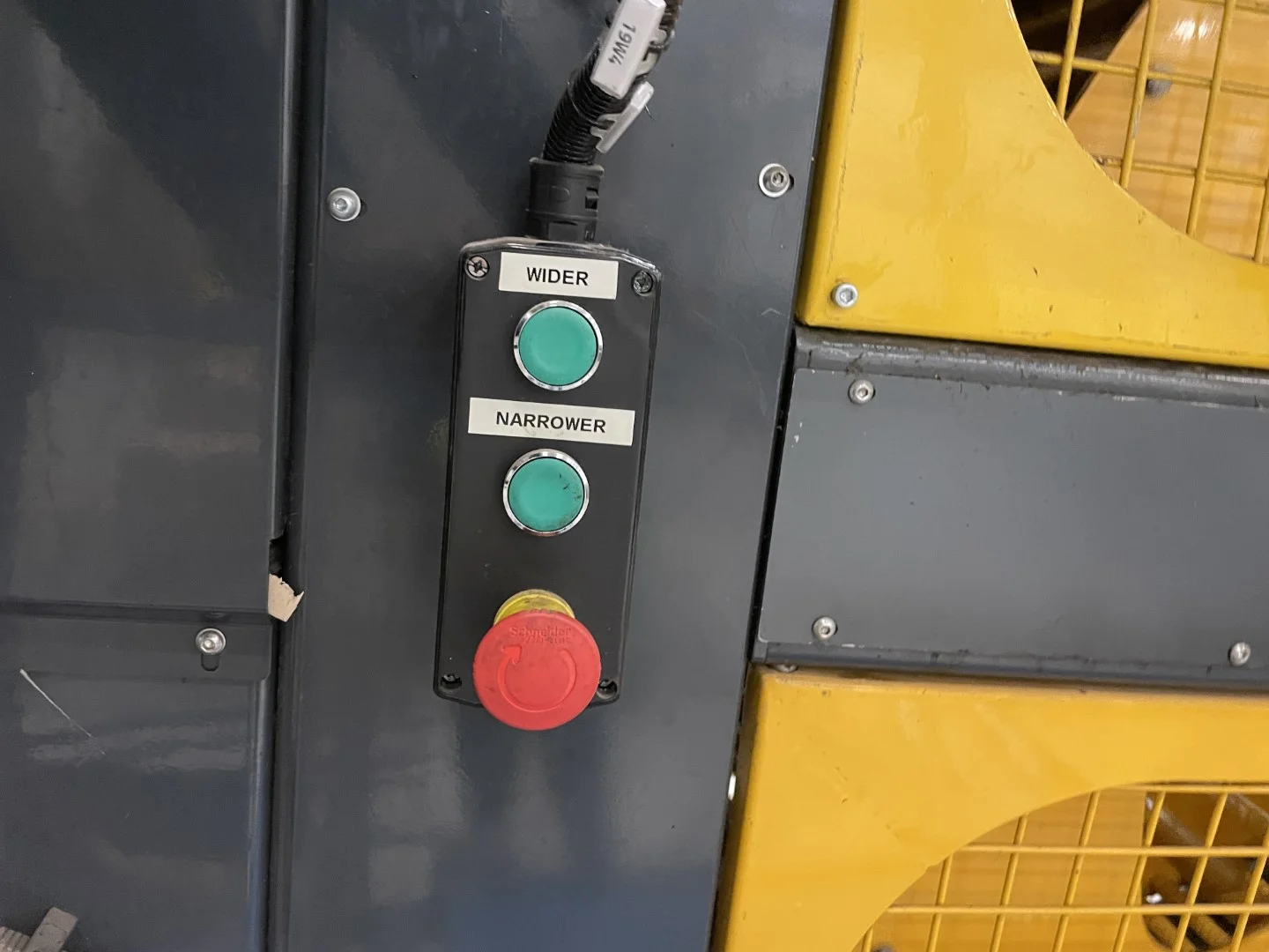 Manter M10 L weighing machine with infeed conveyor, buffer conveyor and ...