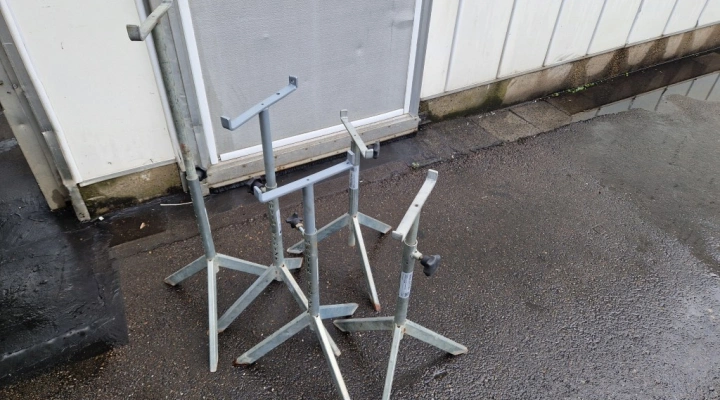 Martin Stolze supports for 21 cm wide potted plant conveyors