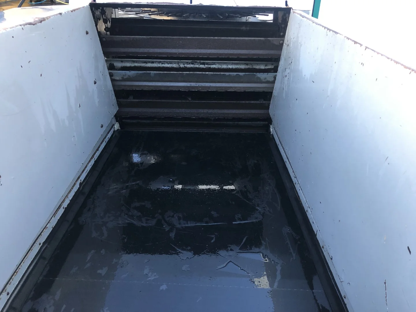 Mayer 2400 Potting machine with dispenser • Duijndam Machines