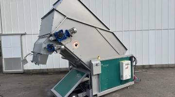 Mayer BZ6160 container pentru dozarea baloturilor mari Big Bale