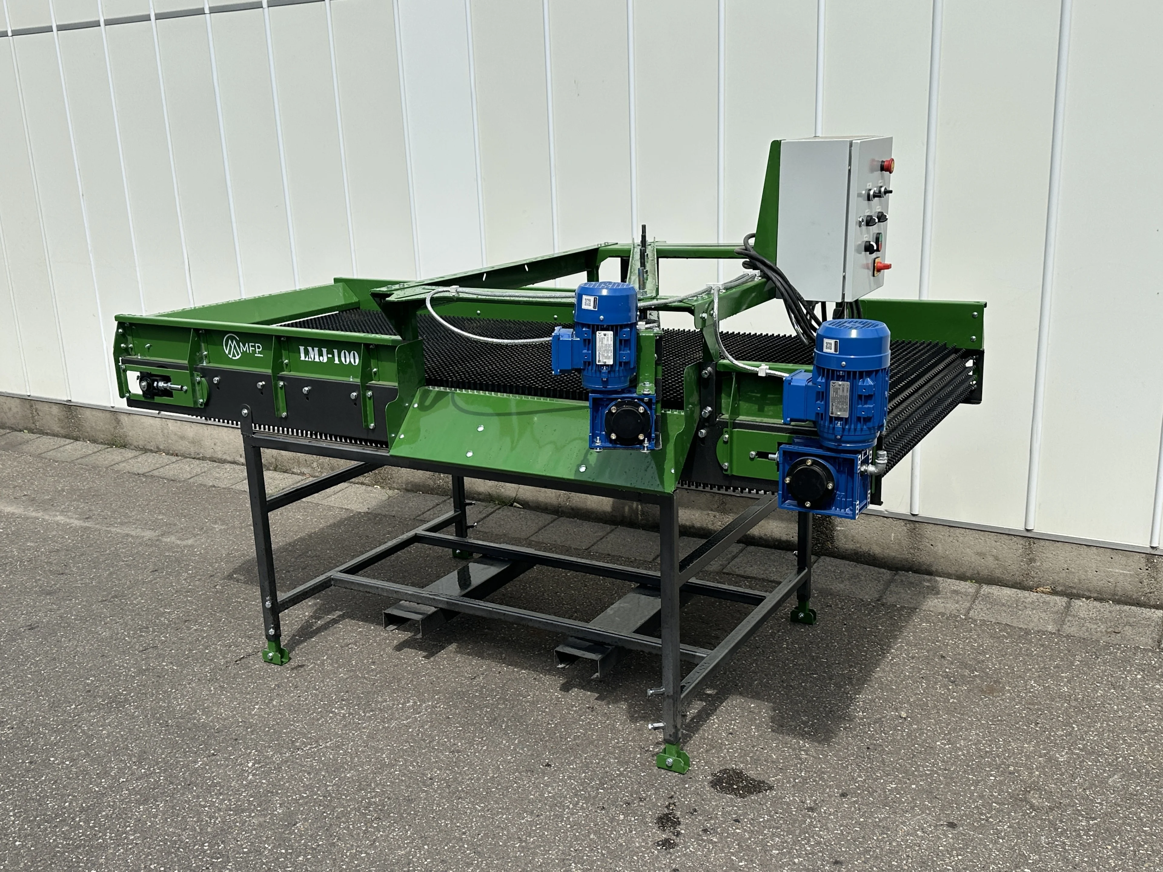 MFP LMJ100 hedgehog belt Haulm separator for potatoes, onions and root ...