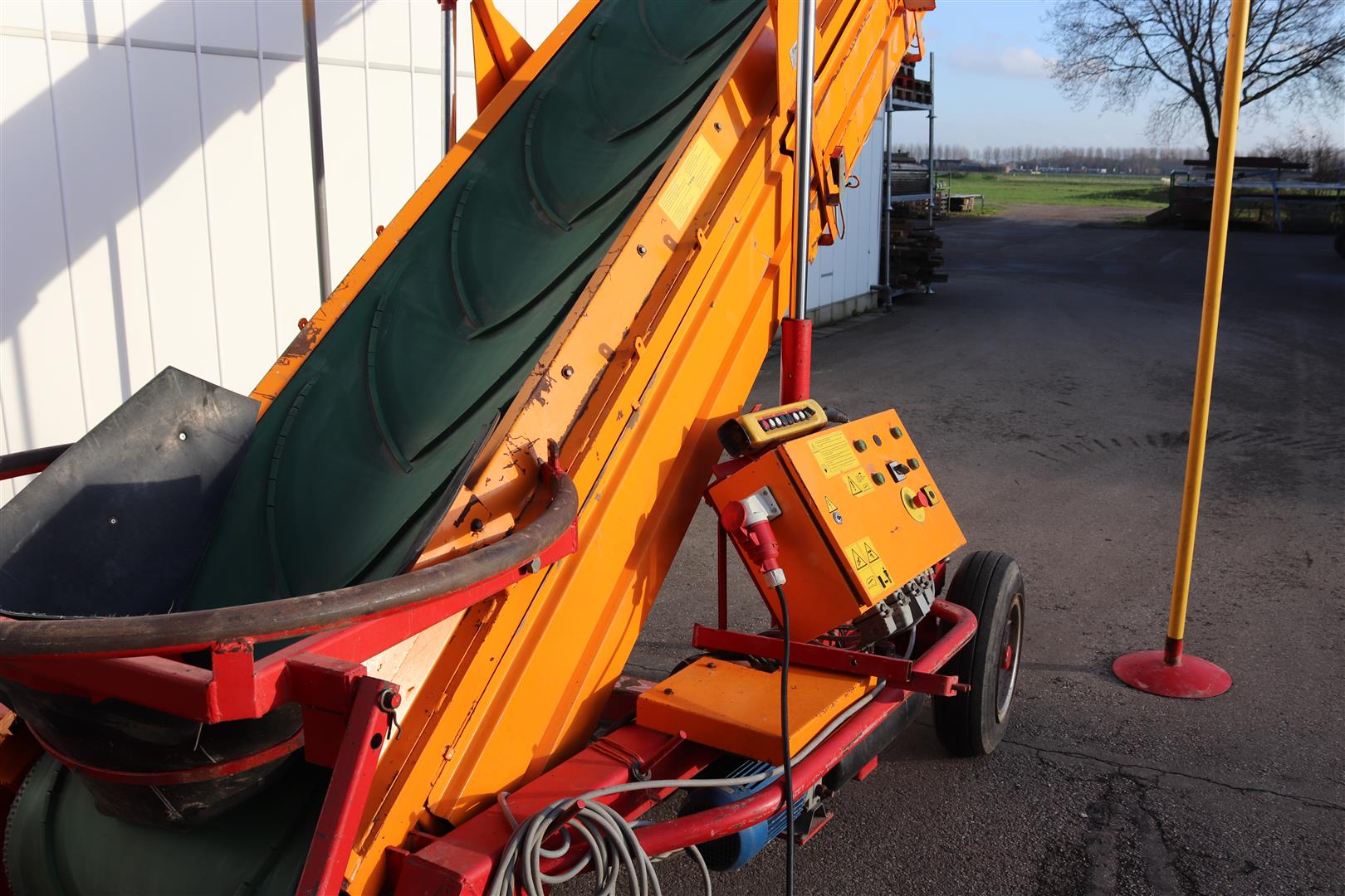 ������� LBV106-70 spacefinder ��� ���������, ���� � �����