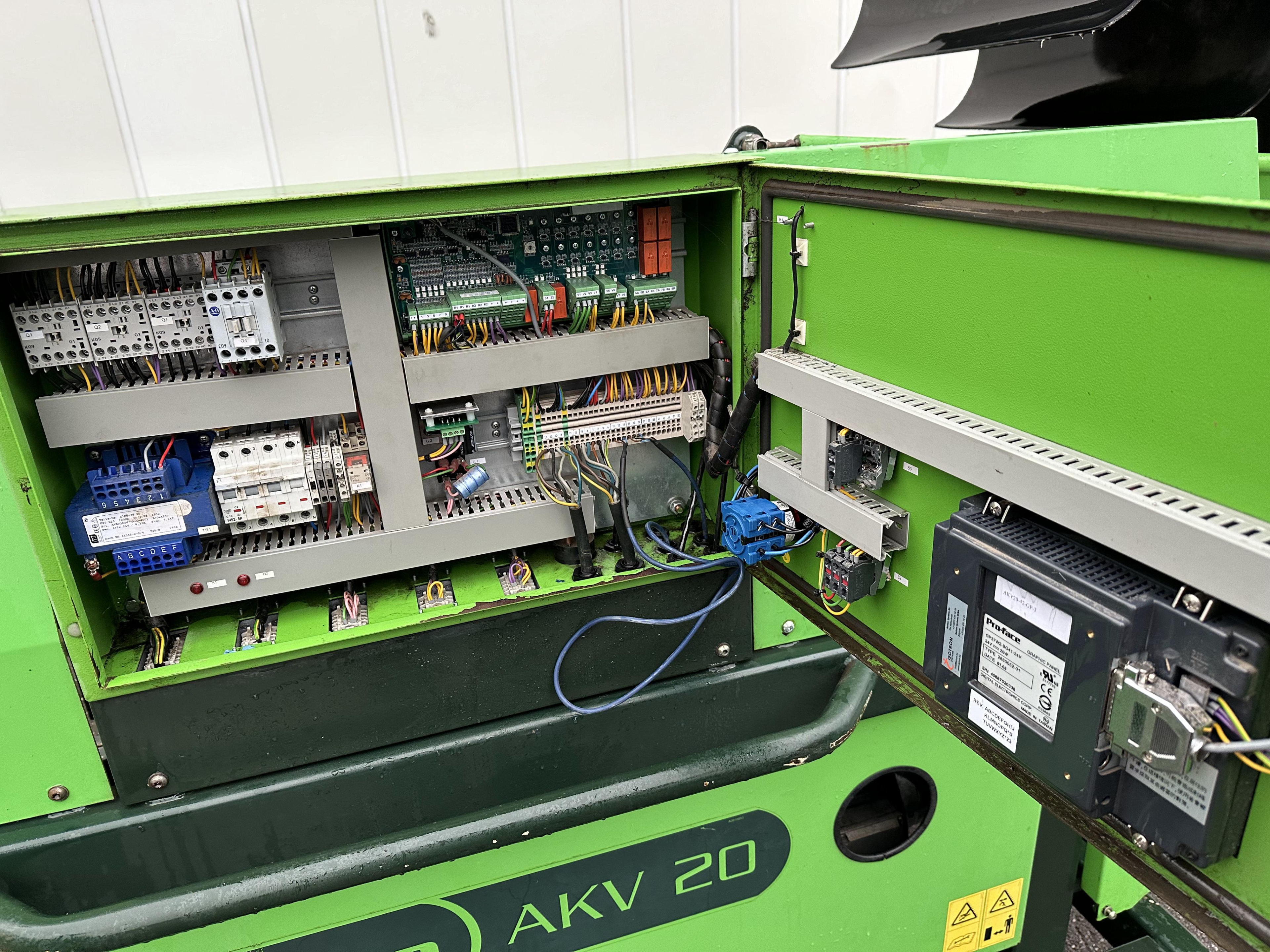 ����������� ������ Miedema AKV20
