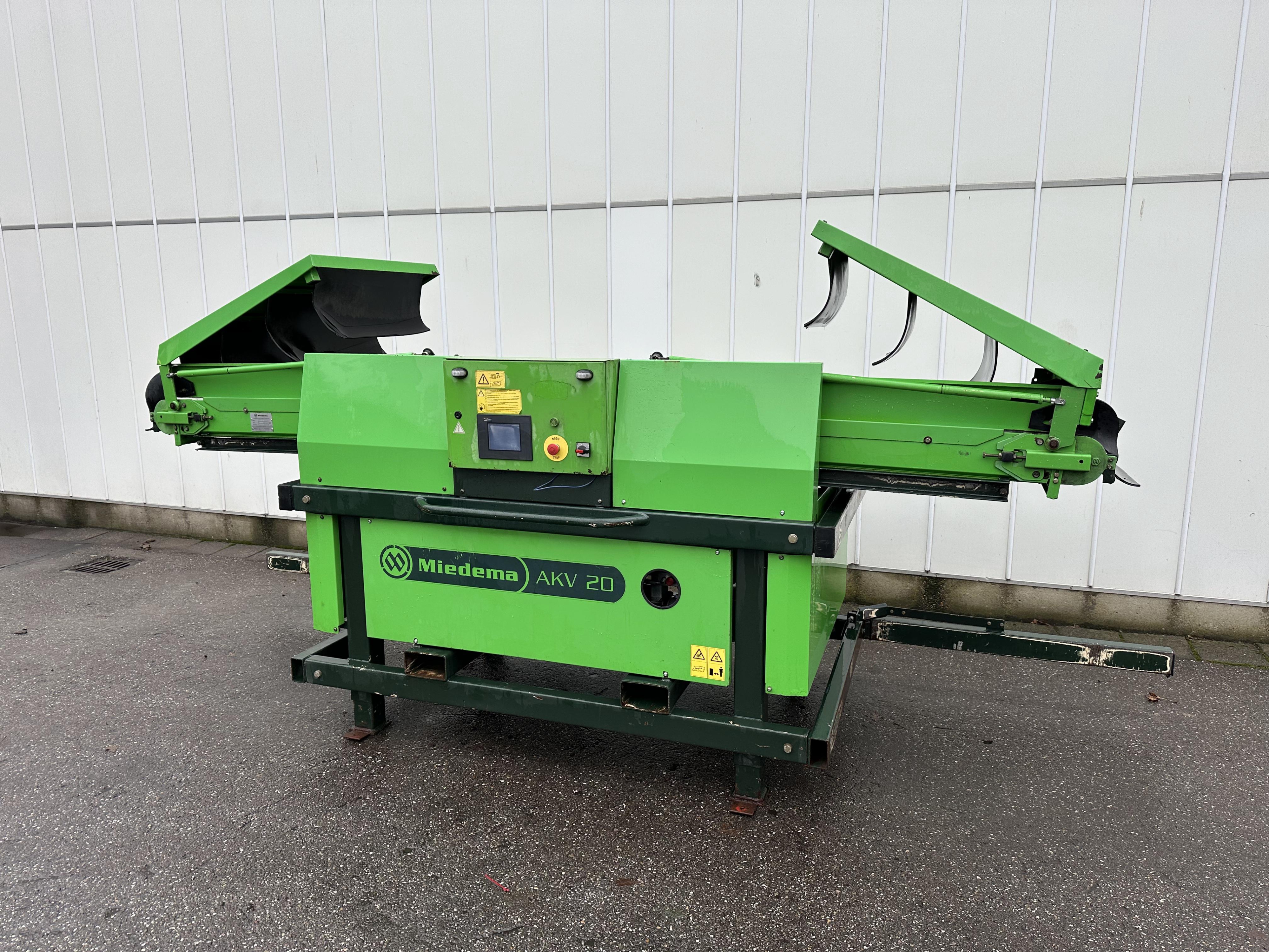 ����������� ������ Miedema AKV20
