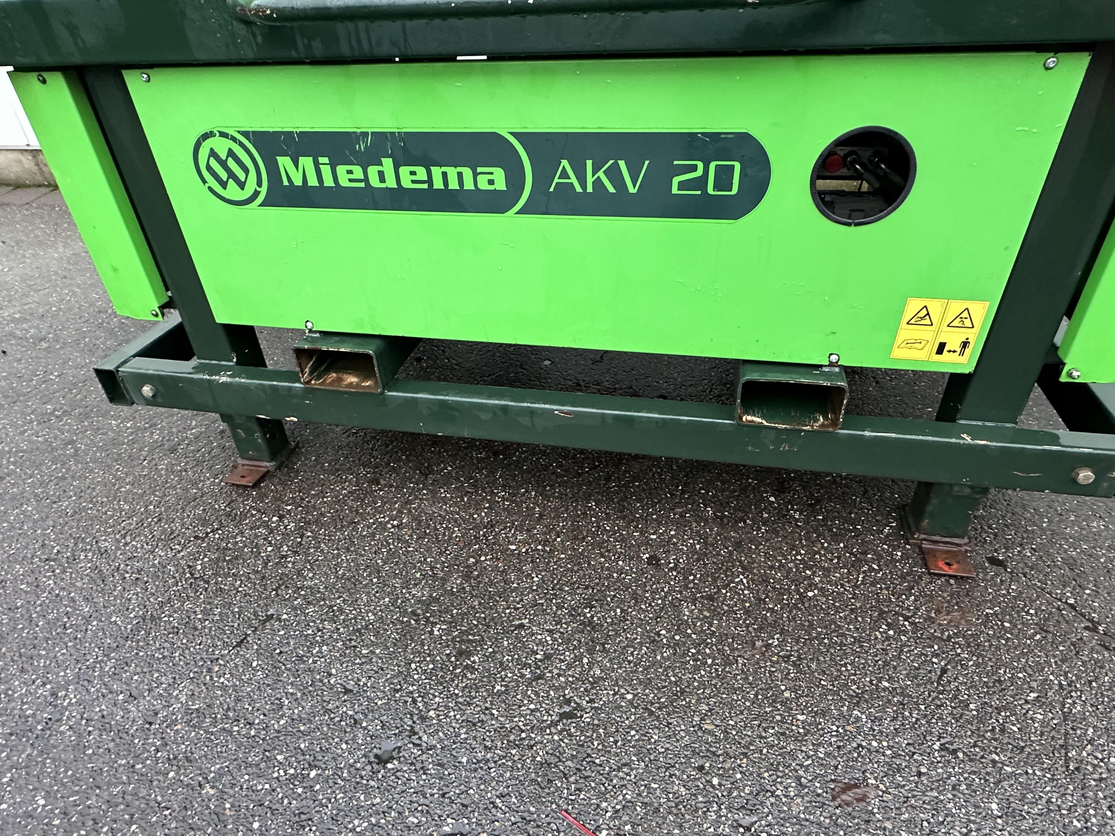 ����������� ������ Miedema AKV20