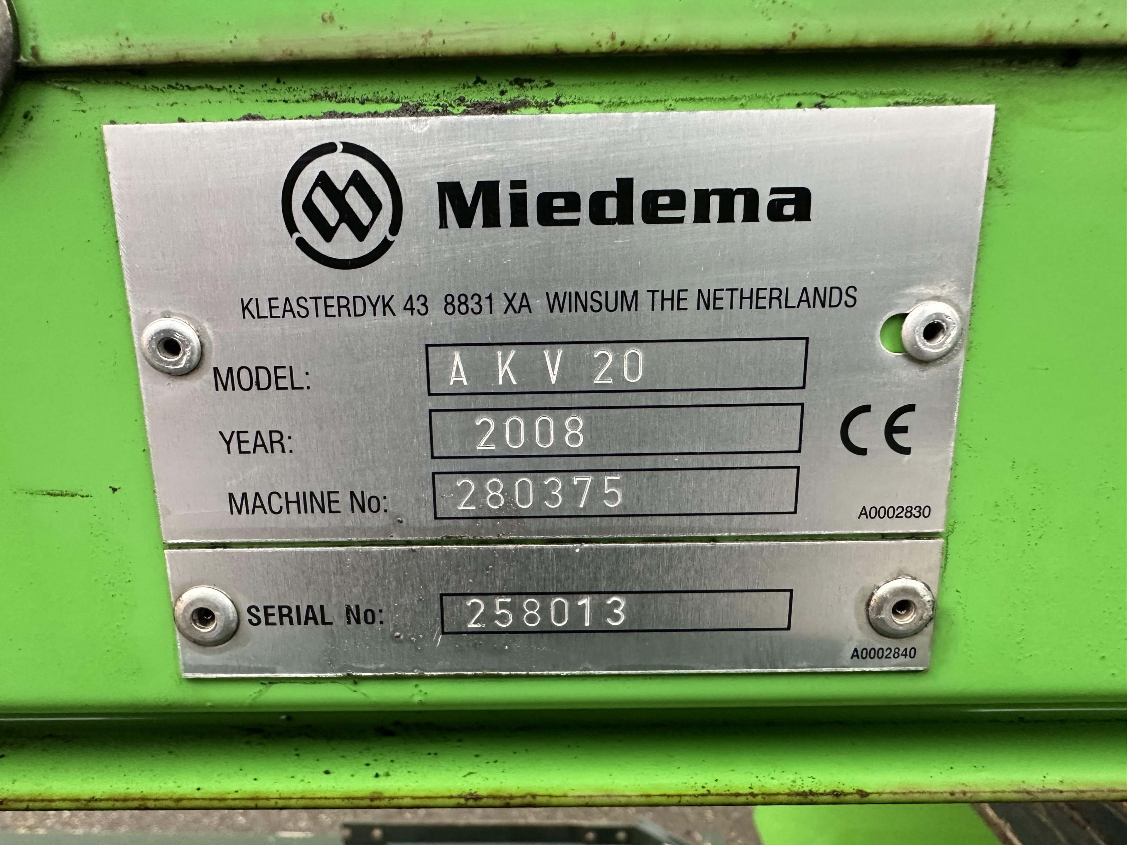����������� ������ Miedema AKV20