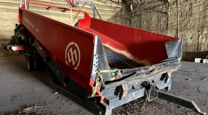 Miedema MH241 2U receiving hopper