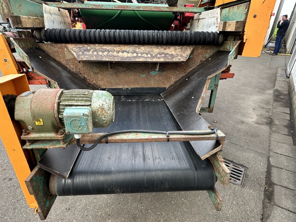 �������� ������ Miedema SB-151