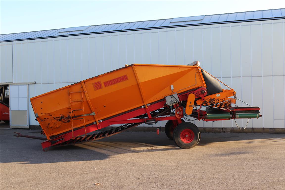 �������� ������ Miedema SB-60