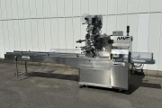 MIF Food Enginering A-412C flow pack machine With EME labeler