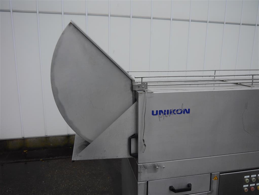 Промышленный поддон Unikon Mistral и контейнеровоз