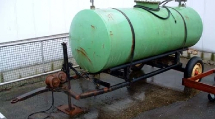 mobile gasoline-oilstorage tank image 1