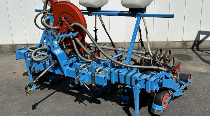 Monosem MS pneumatic sowing machine