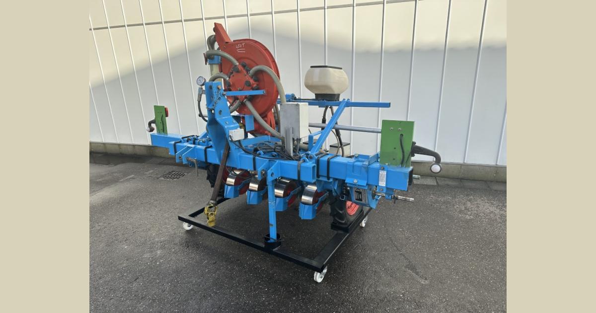 Monosem pneumatic sowing machine 4 rows • Duijndam Machines
