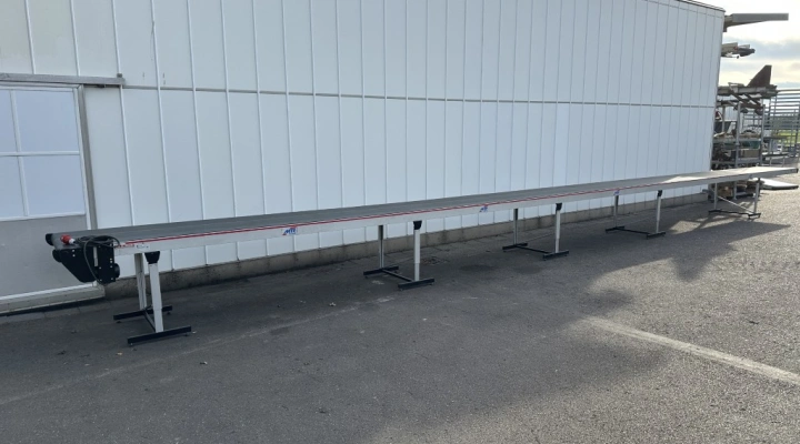 MTF Technik conveyor 1365 cm X 77 cm