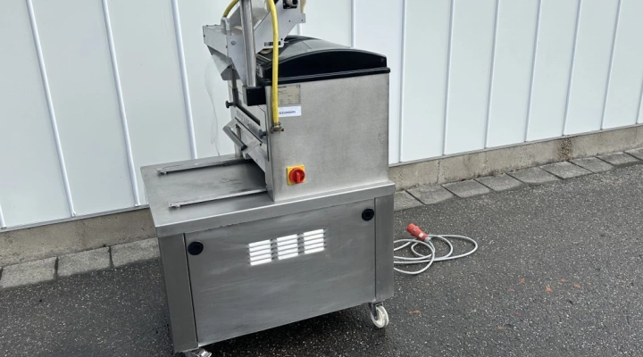 Multivac T200 traysealer